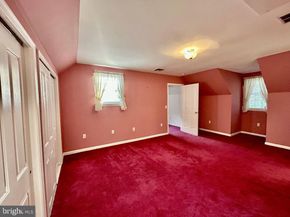 212 Apple Street, Levittown PA 19057