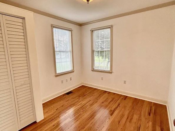 212 Apple Street, Levittown PA 19057