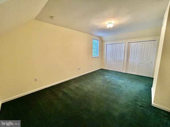 212 Apple Street, Levittown PA 19057