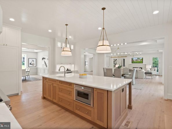 1104 Sharon Court, Mclean VA 22101
