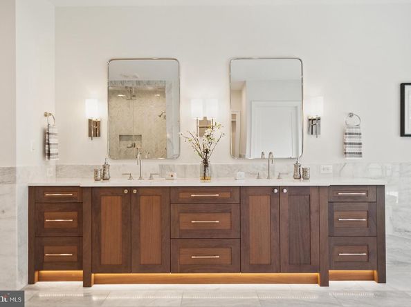 1104 Sharon Court, Mclean VA 22101