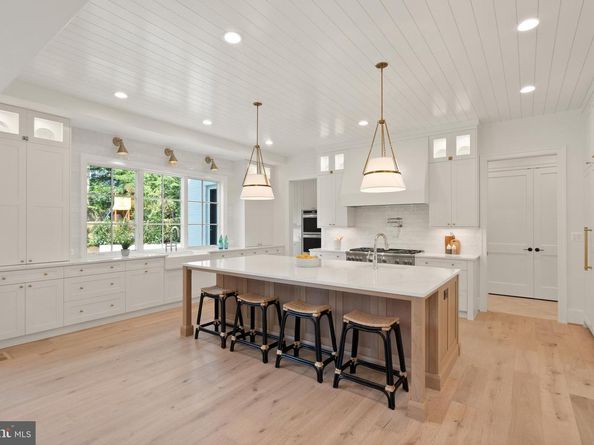 1104 Sharon Court, Mclean VA 22101