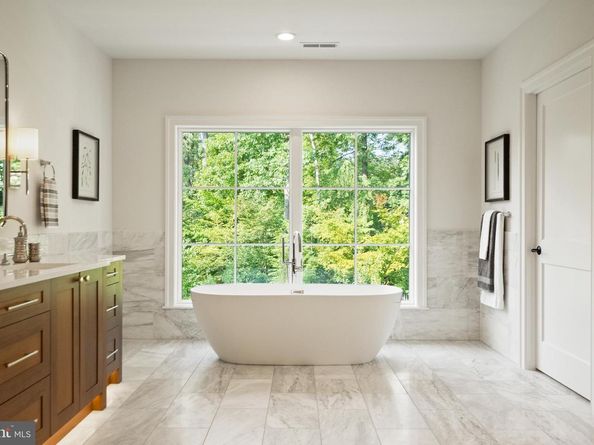 1104 Sharon Court, Mclean VA 22101
