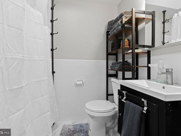 207 N Bishop Avenue, Clifton Heights PA 19018