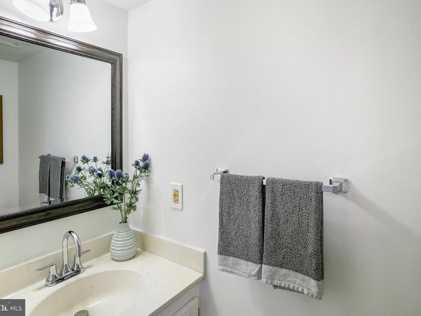 6542 Cypress Point Road, Alexandria VA 22312
