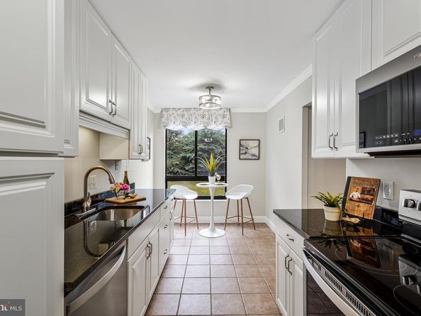 1800 Old Meadow Road 621, Mclean VA 22102