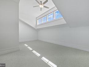 901 D Street NE 207, Washington DC 20002
