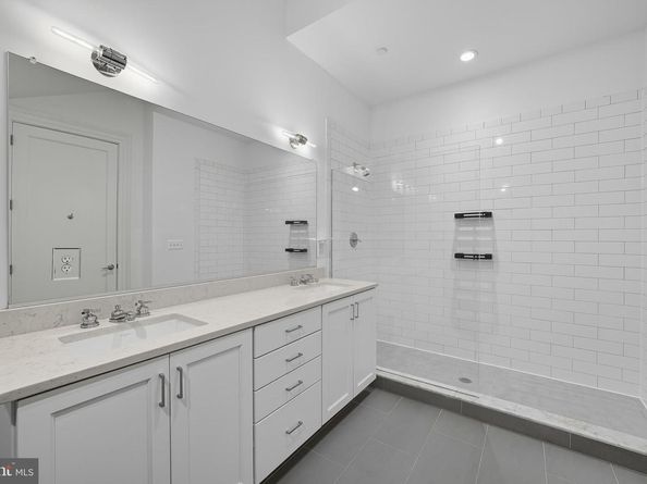 901 D Street NE 207, Washington DC 20002
