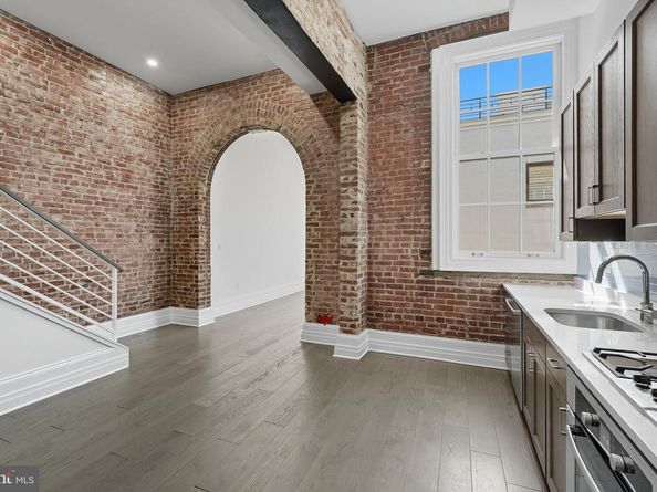 901 D Street NE 207, Washington DC 20002