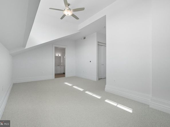 901 D Street NE 207, Washington DC 20002