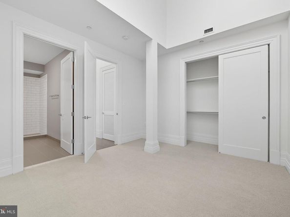 901 D Street NE 207, Washington DC 20002