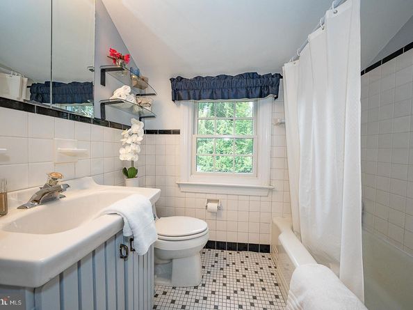 1120 Maplecrest Circle, Gladwyne PA 19035