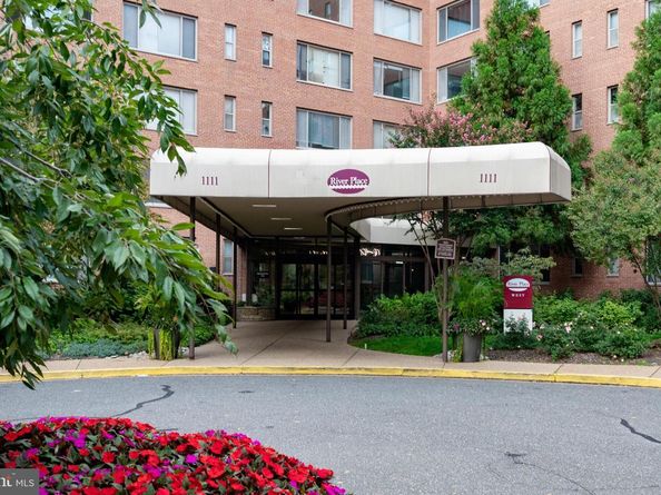 1111 Arlington Boulevard 611, Arlington VA 22209