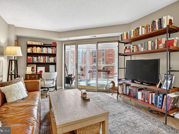 2121 Jamieson Avenue 1208, Alexandria VA 22314