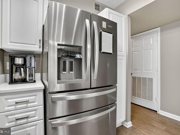 2121 Jamieson Avenue 1208, Alexandria VA 22314