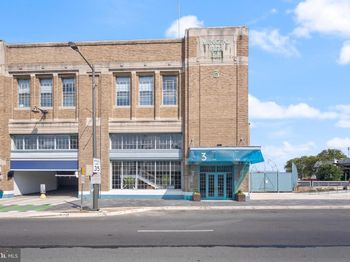 3 N Chris Columbus Boulevard