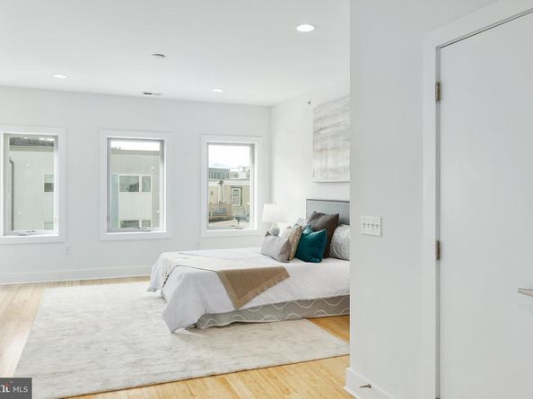 1135 N Hope Street 18, Philadelphia PA 19123