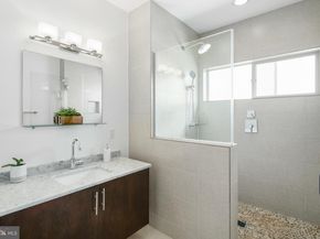 1135 N Hope Street 18, Philadelphia PA 19123