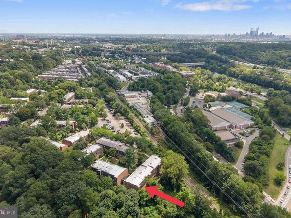 4000 Gypsy Lane 719, Philadelphia PA 19129