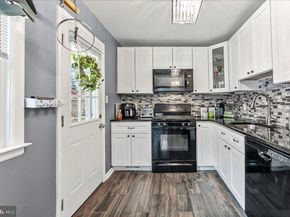 516 Edgewood Avenue, Folsom PA 19033