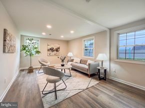 2869 Windsor Drive, Bensalem PA 19020