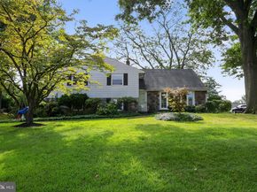 1861 Lippincott Road, Huntingdon Valley PA 19006