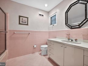 1861 Lippincott Road, Huntingdon Valley PA 19006