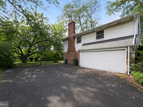 1861 Lippincott Road, Huntingdon Valley PA 19006