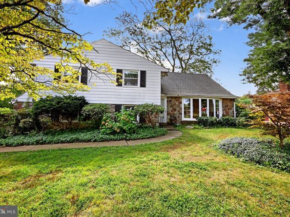 1861 Lippincott Road, Huntingdon Valley PA 19006