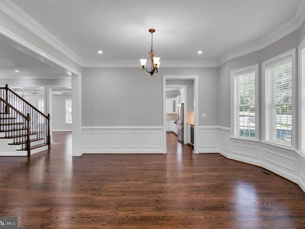 1800 Gilson Street, Falls Church VA 22043
