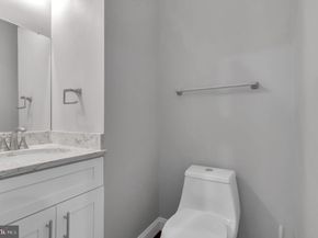 1800 Gilson Street, Falls Church VA 22043