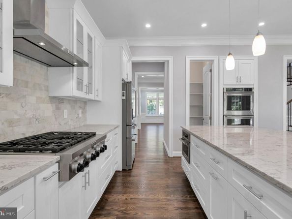 1800 Gilson Street, Falls Church VA 22043