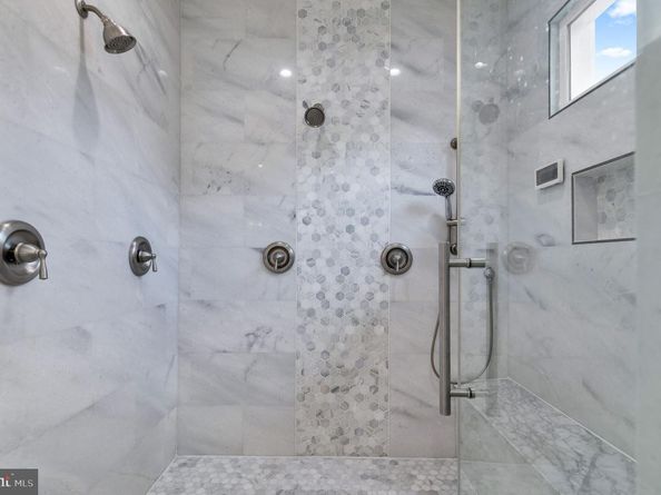 1800 Gilson Street, Falls Church VA 22043