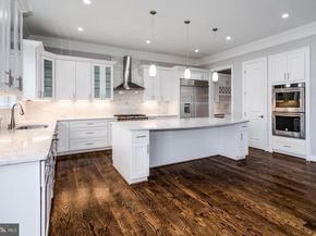 1800 Gilson Street, Falls Church VA 22043