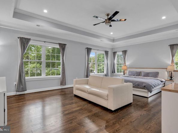 1800 Gilson Street, Falls Church VA 22043