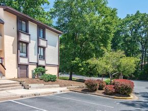 11600 Stoneview Square 60/2B, Reston VA 20191