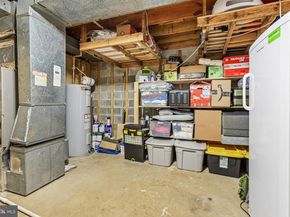 8561 Dellway Lane, Vienna VA 22180