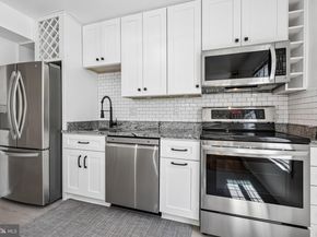 8561 Dellway Lane, Vienna VA 22180