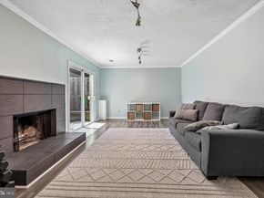 8561 Dellway Lane, Vienna VA 22180
