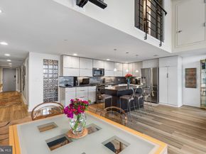 2200 Arch 1214, Philadelphia PA 19103