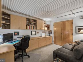 2200 Arch 1214, Philadelphia PA 19103