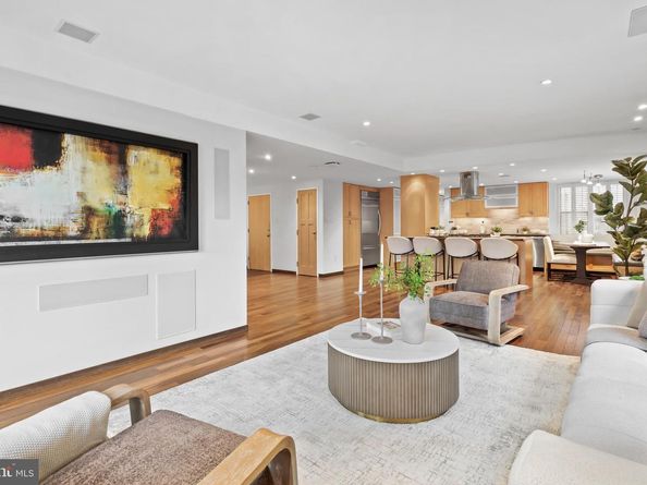 220 W Rittenhouse Square 18A, Philadelphia PA 19103