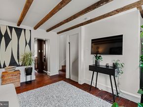 142 Carpenter Street, Philadelphia PA 19147