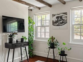 142 Carpenter Street, Philadelphia PA 19147