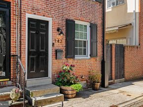 142 Carpenter Street, Philadelphia PA 19147