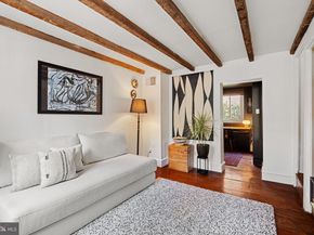 142 Carpenter Street, Philadelphia PA 19147
