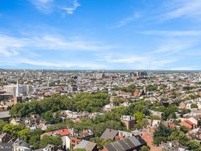 210 Locust Street 25E, Philadelphia PA 19106