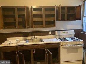 1909 E Ontario Street E, Philadelphia PA 19134