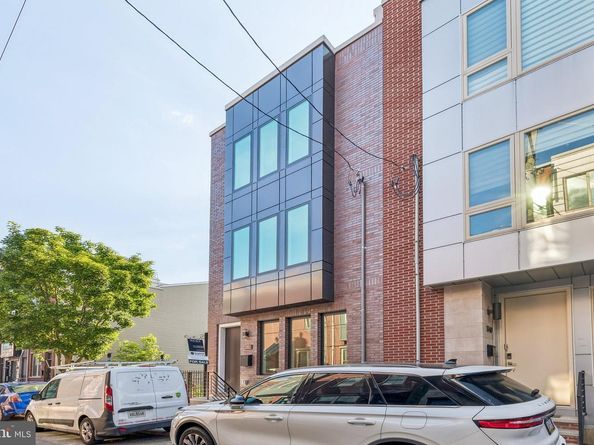 1342 S Bouvier Street, Philadelphia PA 19146