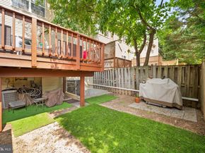 2807 Roesh Way, Vienna VA 22181
